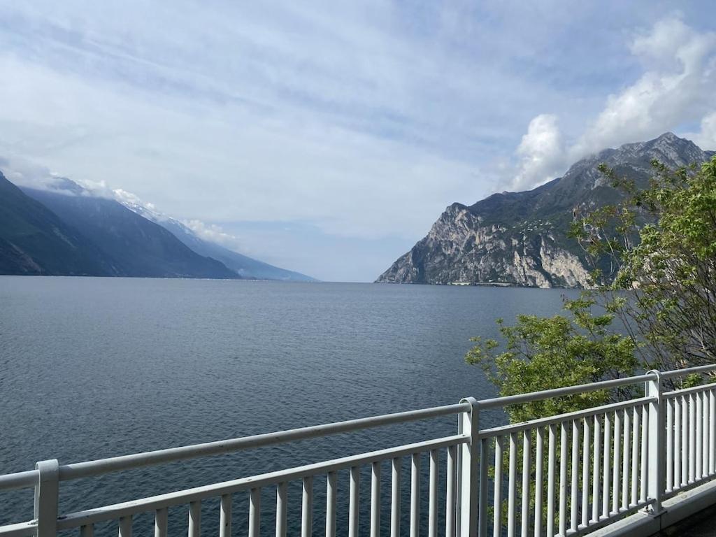 Casa Filippo Large 3 Room Apartment, Close To The Beach, Free Wifi Internet Riva del Garda Exterior foto